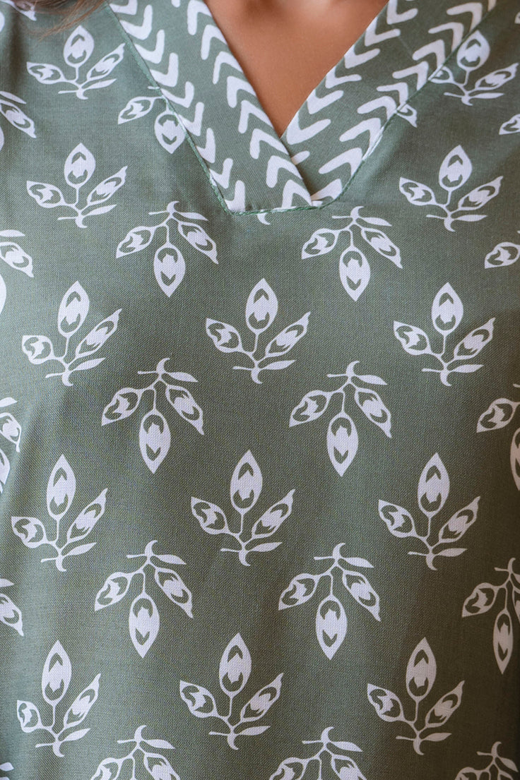 TARSHIKA GREEN FLORAL COTTON BLEND KURTA WITH AFGHANI PANT SET