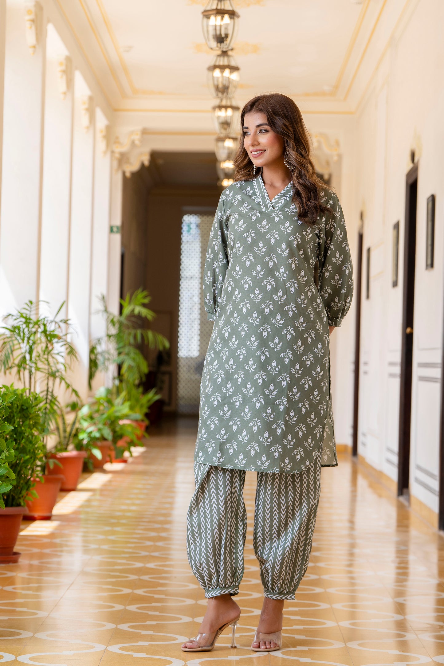 TARSHIKA GREEN FLORAL COTTON BLEND KURTA WITH AFGHANI PANT SET